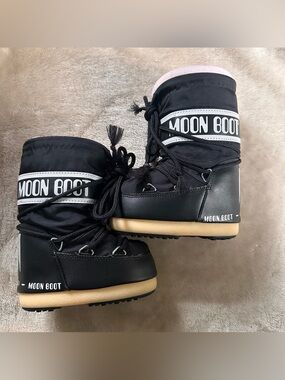 Little Kids Moon Boot Black and White Boots with Tan Sole